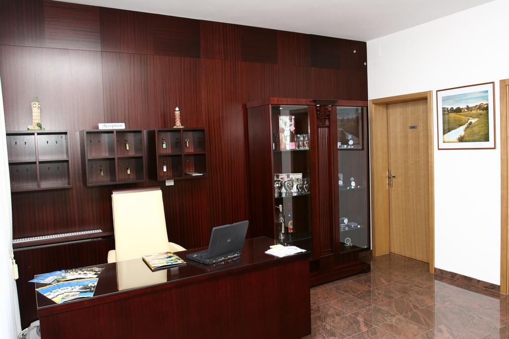 Apartmani Marbis コプリヴィニツァ エクステリア 写真